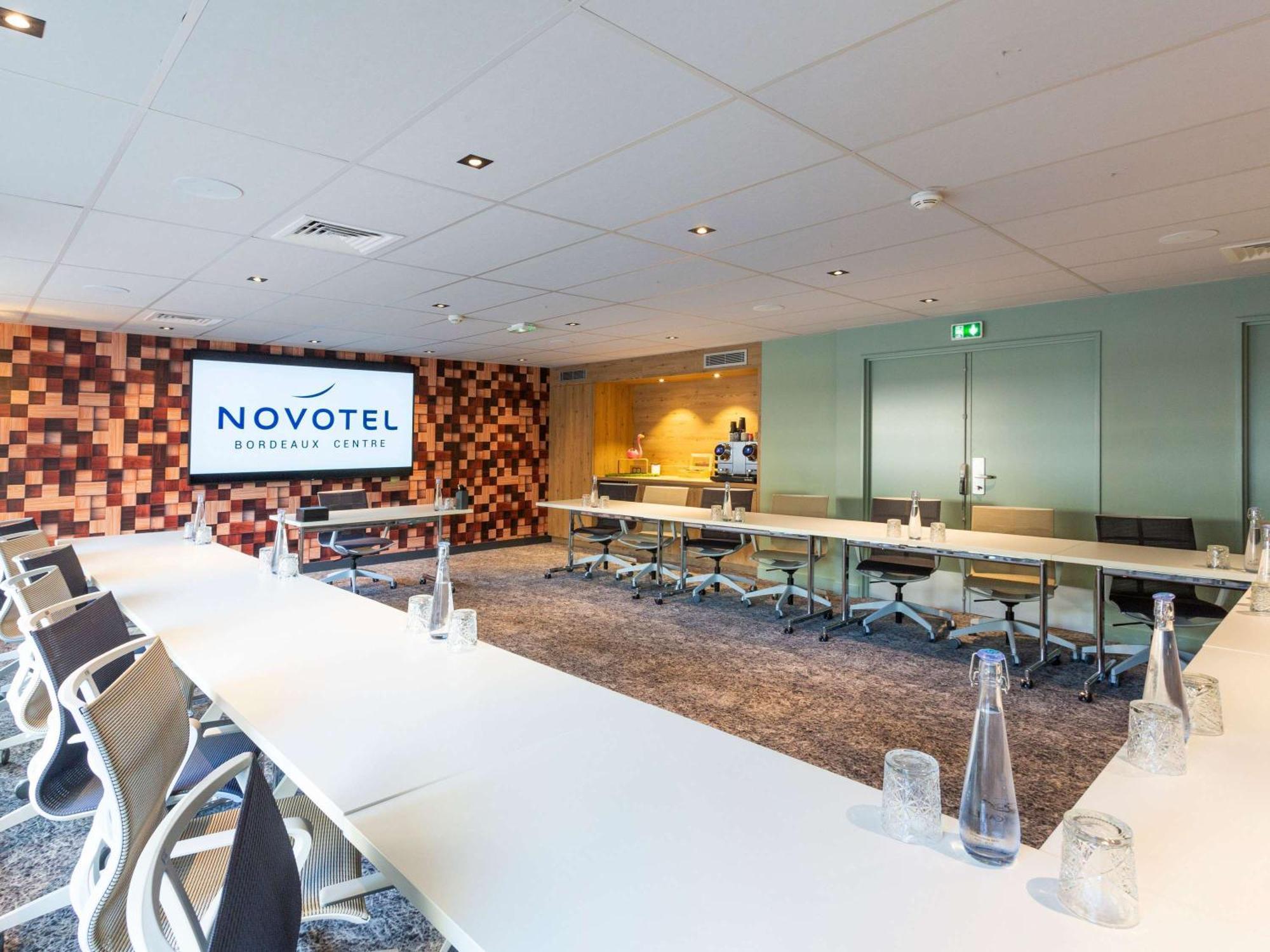 Novotel Bordeaux Centre Ville Extérieur photo